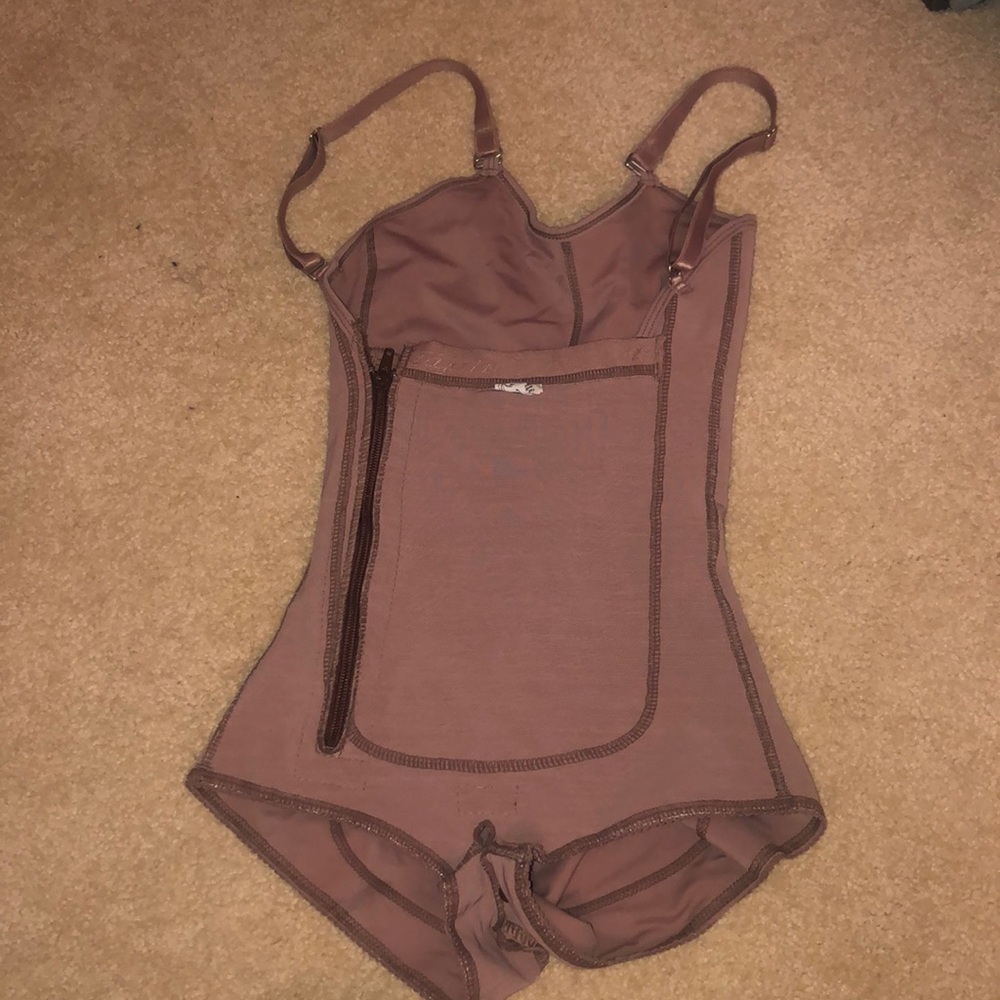 Colombian Girdle (faja)